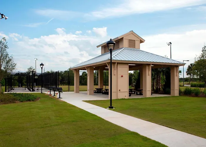 Towneplace Suites Orlando At Flamingo Crossings Town Center, Western Entrance