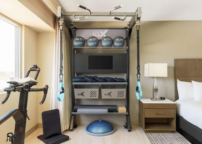 Doubletree By Hilton Orlando Airport Hotel