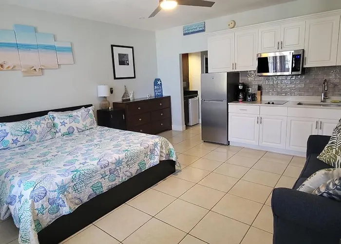 Little Harbor Resort #306 Tampa Bay Fl Beach, Bayside, 2 Pools