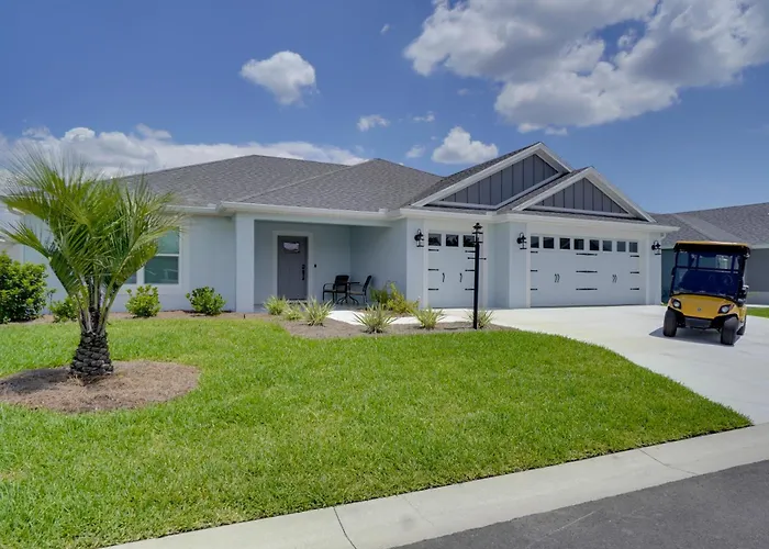 Home W/ Lanai + Community Perks In The Villages!