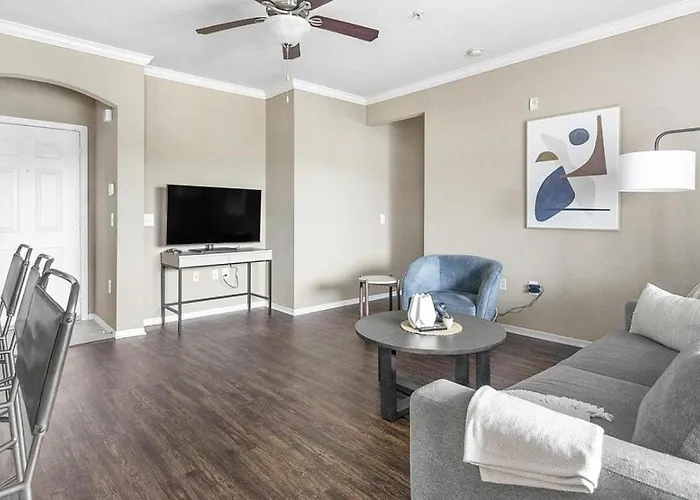 Landing Modern Apartment With Amazing Amenities