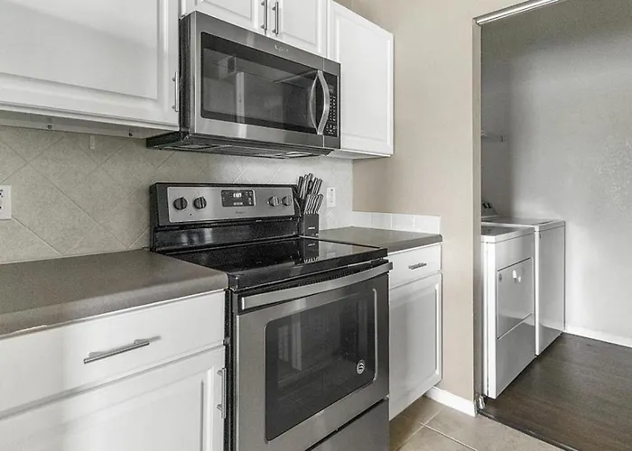 Landing Modern Apartment With Amazing Amenities