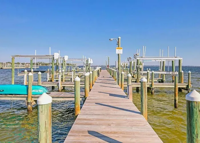 Emerald Coast Island Vibes!