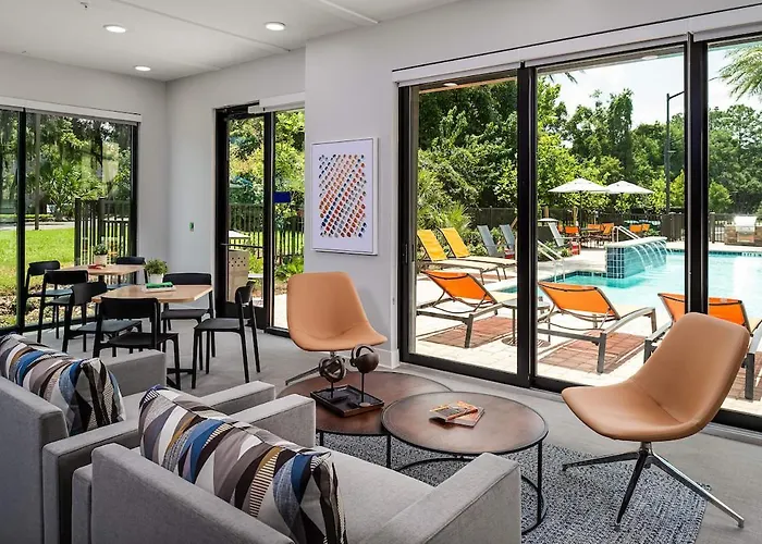 Grand Two Bedroom Two Bathroom Apartment With Balcony