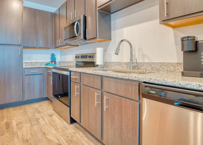 Grand Two Bedroom Two Bathroom Apartment With Balcony