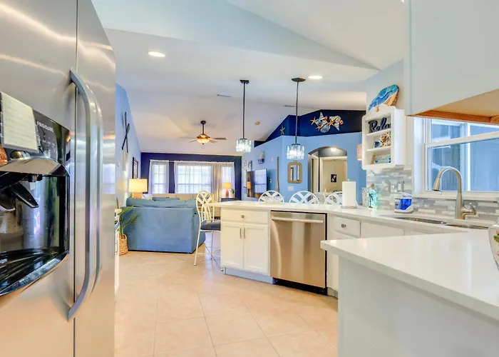 Jensen Beach Home W/ Heated Pool!