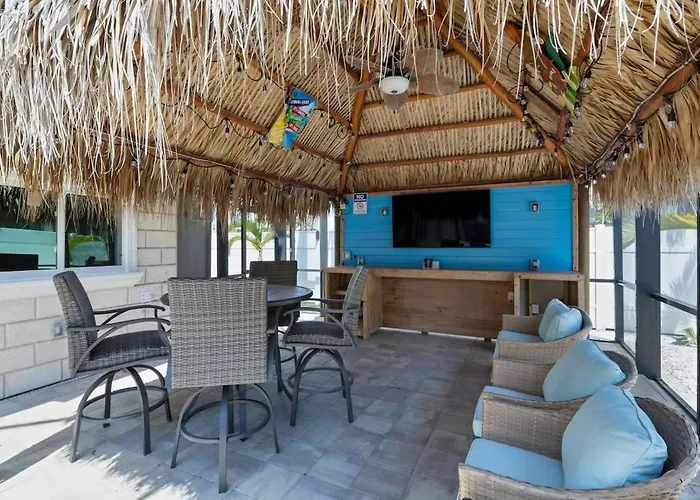 Jungle Bird Gorgeous Beach Condo With Pool, Spa, And Bikes At Margarita Mansion