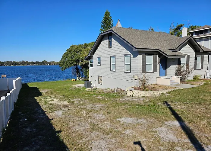 Lakeside Lofts At Lake Martha