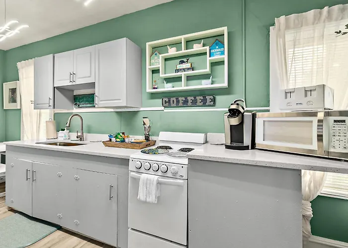 Casa Maria 3- Historic Charming Apt, Steps To Everything Downtown!
