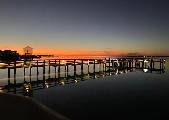 Sunset Harbor Palms 1-205 Great Fall And Winter Rates, Fishing Pier