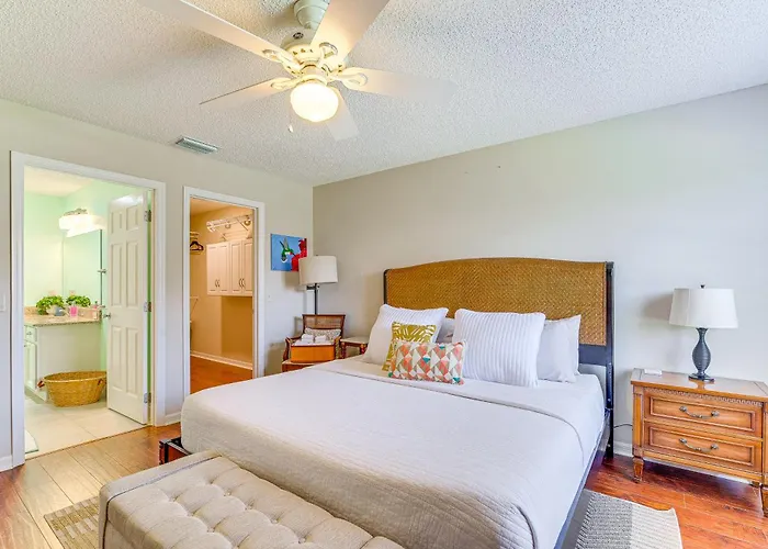 Charming Designer Home Near Lake Sumter