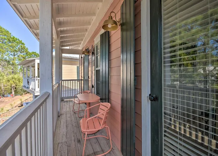 Easy Walk To Seagrove Beach: 'Beverly Bungalow'