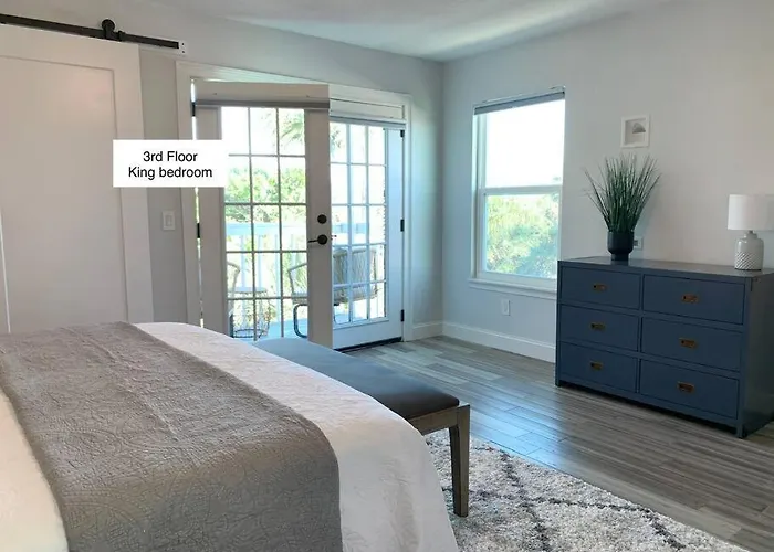 Be A Nomad - Vacay Or Relocation Beach House