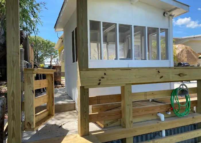 Pet Friendly | Private Dock & Direct Canal Access