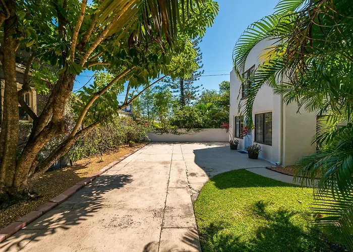 Birds Of Paradise - Historic Spanish Estate