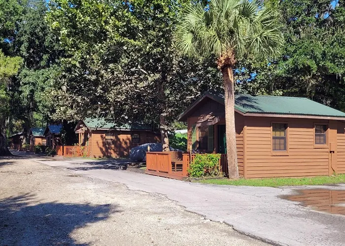 Riverside Lodge Resort
