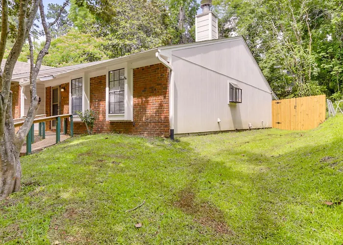 Pet-Friendly Home Near Dtwn Tallahassee!