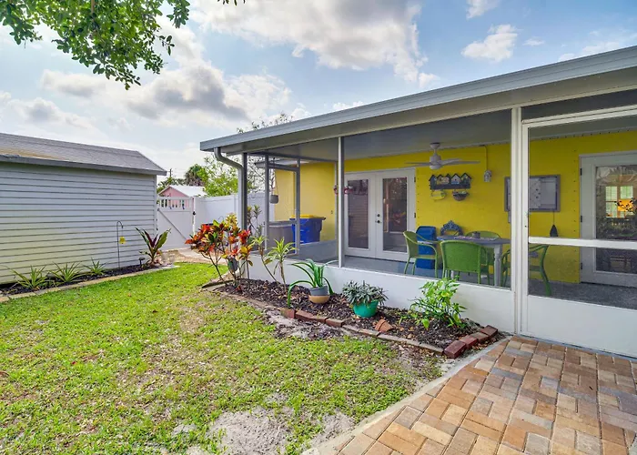 Hobe Sound Villa W/ Screened Porch: 4 Mi To Beach