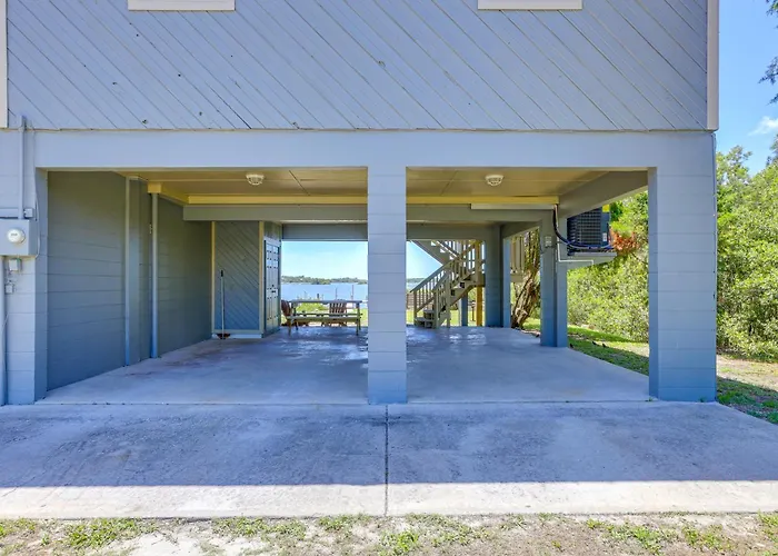 Waterfront Cedar Key Duplex Home: Grill & Dock!