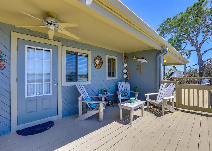 Waterfront Cedar Key Duplex Home: Grill & Dock!