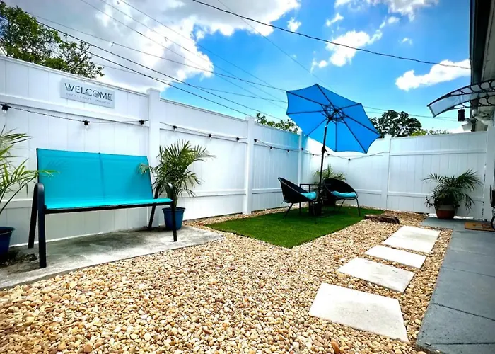 Coastal Retreat By Tpa & Stadium