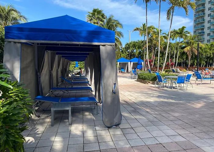 Amazing Ocean View! 10 Floor Parking Included