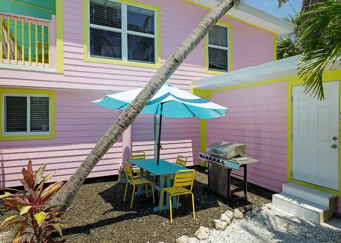 The Ibis Residence At Sandpiper Inn Bikes Beachgear