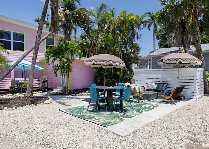 The Ibis Residence At Sandpiper Inn Bikes Beachgear