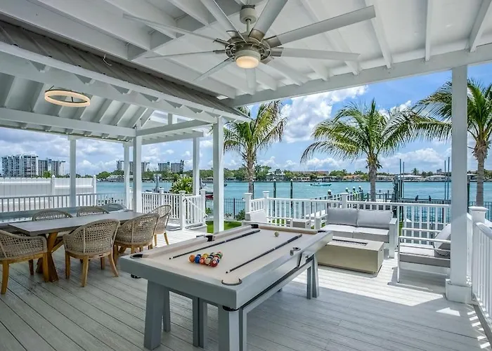 2 Waterfront Homes 1 Amazing Rental With Swimspa