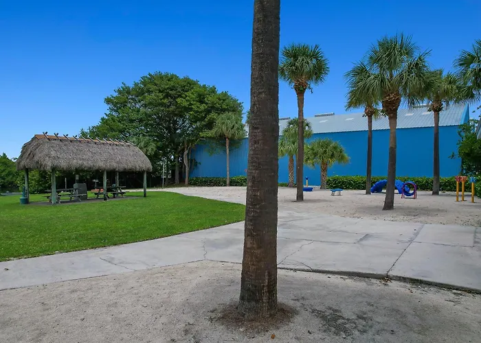 Isla Key Acai - Waterfront Boutique Resort, Island Paradise, Prime Location
