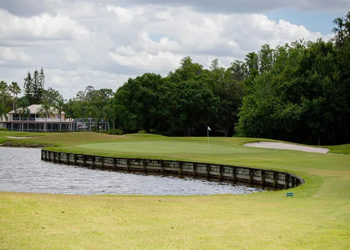 Golf & Tennis Community - Lakeview Oasis