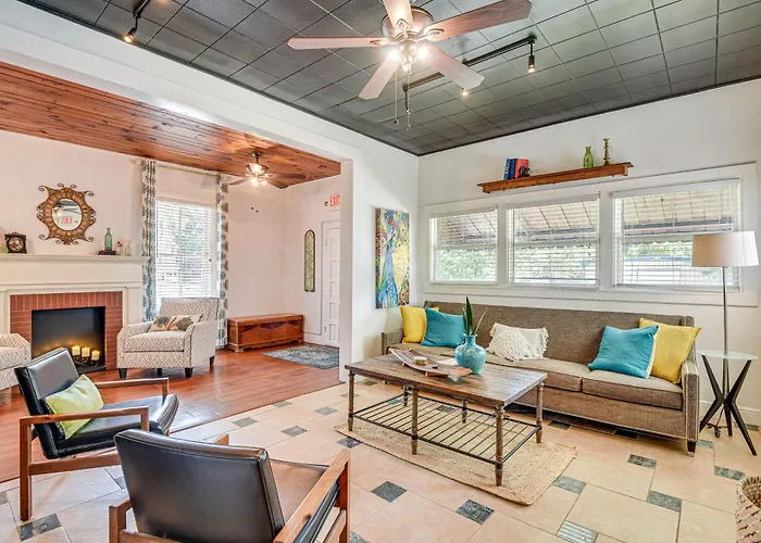 Walk To Historic Dtwn: Sanford Home W/ Gas Grill!