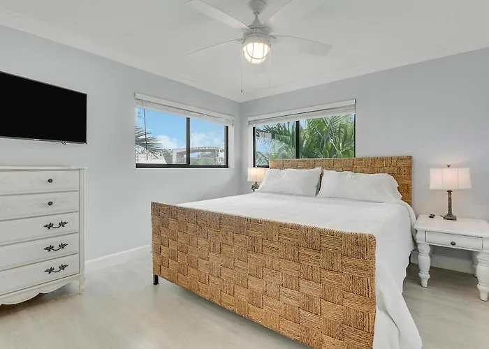 Sailfish Suites - 12 - Waterfront Lodging