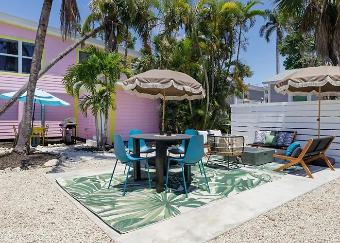 The Seagull Residence At The Sandpiper Inn Bikes Beachgear