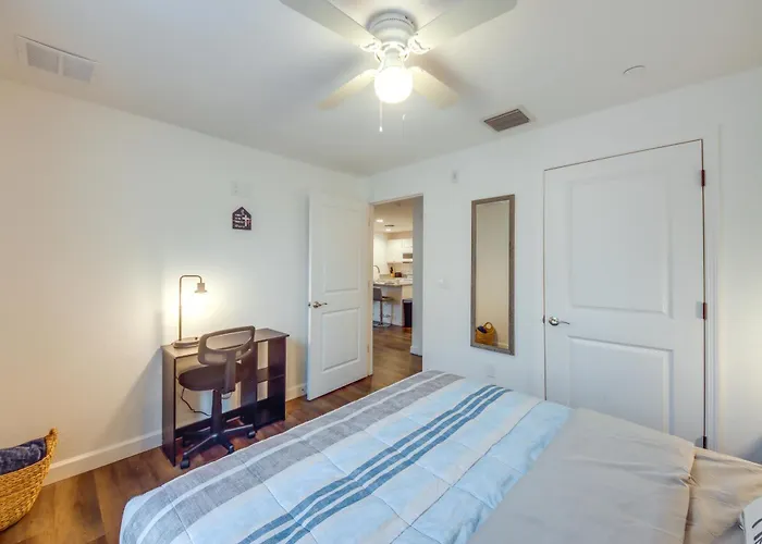Labelle Apartment, Close To Parks!