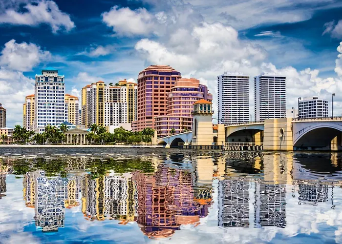 Family Retreat Near Beach, Downtown And Pga
