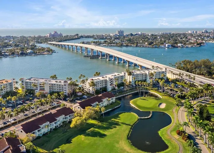 New Stunning Bahia Vista Condo 8 410