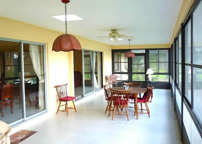 Gator Den Lakeview 3Br Retreat With Jacuzzi