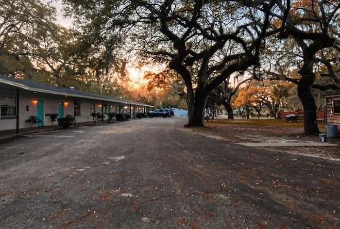 Cindy'S Motel & Rv Park