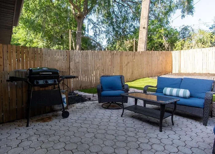 Quiet, Convenient & Modern Haven