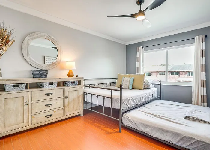Sun-Soaked Pompano Beach Home W/ Private Pool!