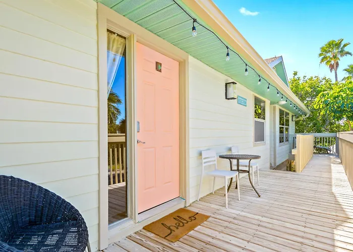 Newly Remodeled 8-Steps To Sand Path Of Beach! Unit D