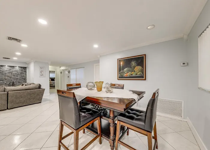 Boca Raton Home: Outdoor Kitchen, By Golf Courses