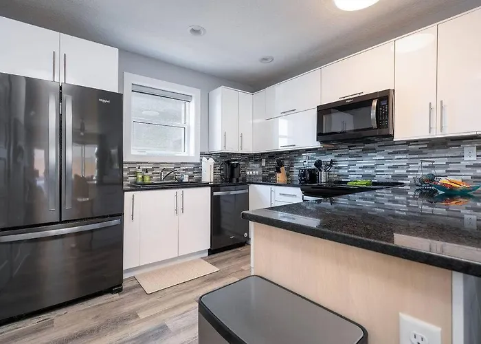 Be A Nomad - Beach Block 2Br With Ocean Views - Steps To Sand Sleeps 6
