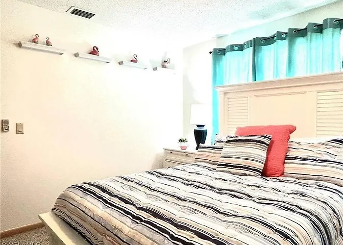 Beautiful 3 Bed House With Pool