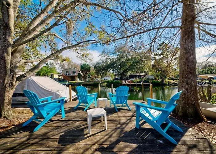 Mermaid Cove - Waterfront Home With Paddlecraft Direct Weeki Wachee River Access