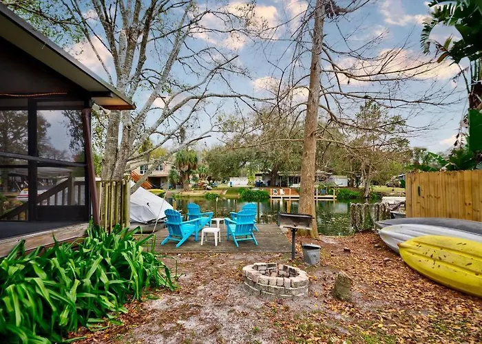 Mermaid Cove - Waterfront Home With Paddlecraft Direct Weeki Wachee River Access