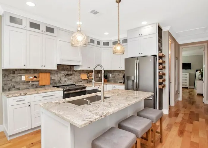 Ocean Breeze Oasis With Great Boating Access