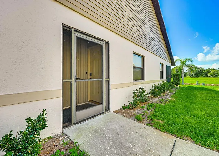 Sunny Canal-View Villa W/ Lanai In Sebring!