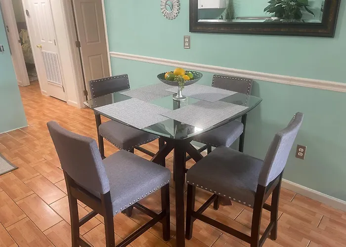 2Br Comfortable Downtown House Near Beach And More